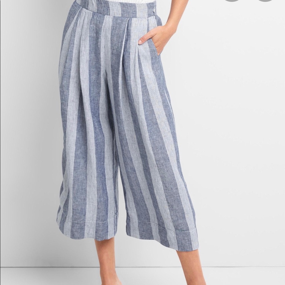 Gap wide legged Capri